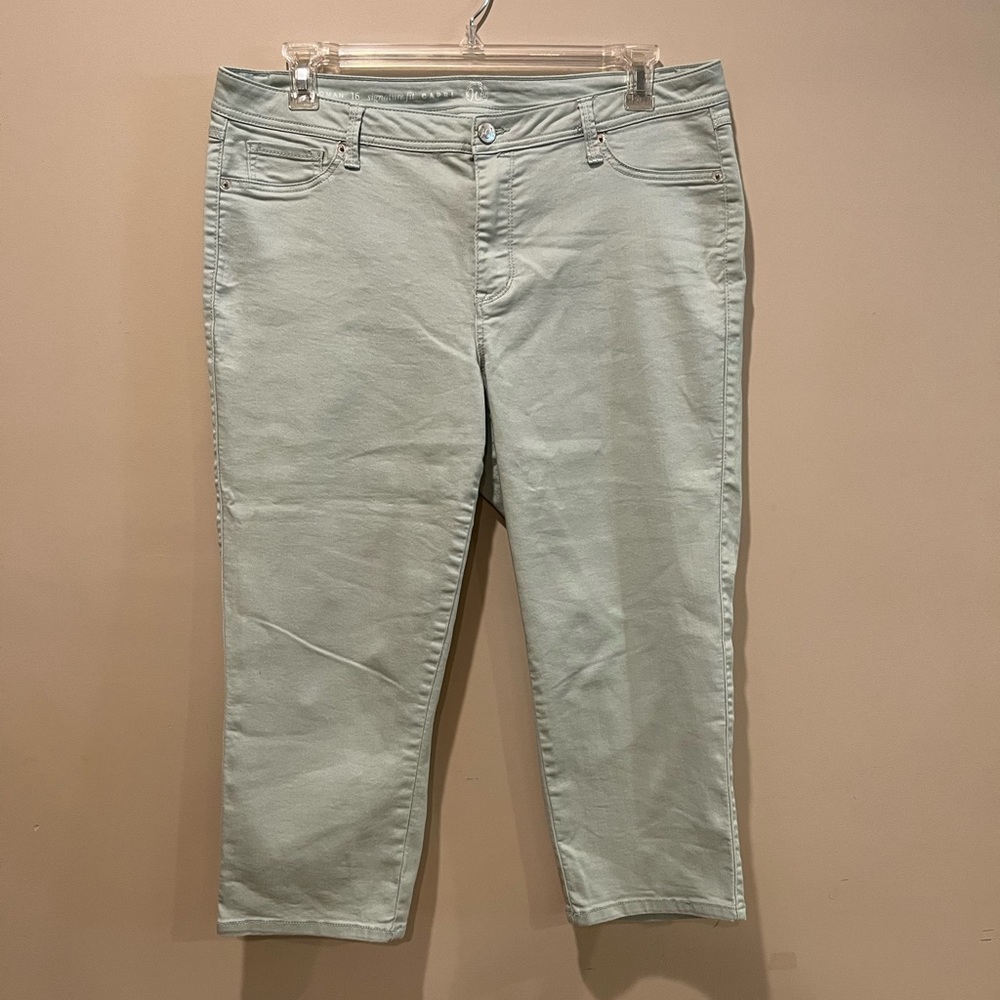 Women’s capris